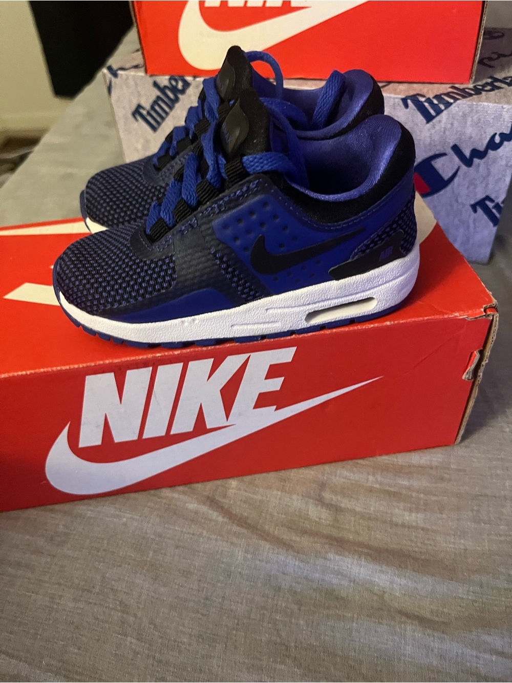 Nike Kids Blue and Black Lightweight Sneakers